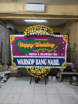 Papan Bunga di Kaligawe Pedan