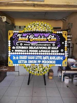 Papan Bunga di Kaligawe Pedan
